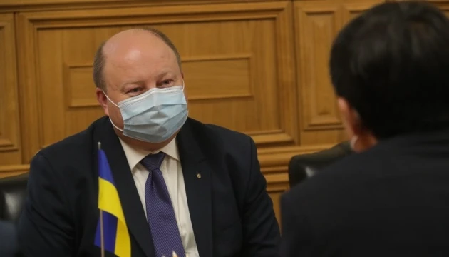 Немчінов обговорив із послом КНР прокат китайських фільмів та їх дубляж українською