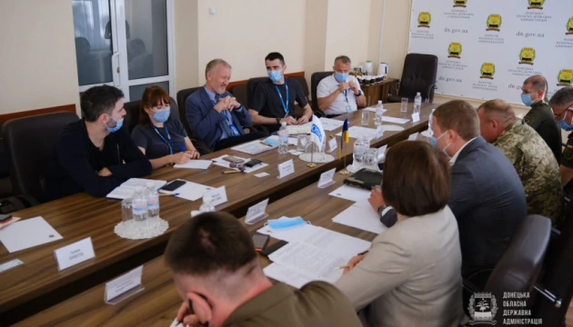 “Тиша” на Донбасі: місія ОБСЄ обіцяє, що ”допоможе настільки, наскільки зможе”