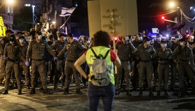 В Ізраїлі тривають протести проти Нетаньягу – шістнадцяту суботу поспіль
