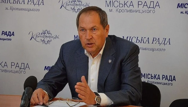 Чинний мер Кропивницького перемагає у першому турі