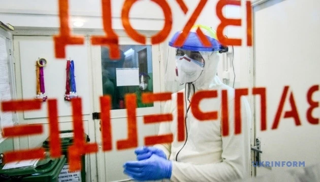До травня на COVID-19 перехворіють 40% українців - імунолог