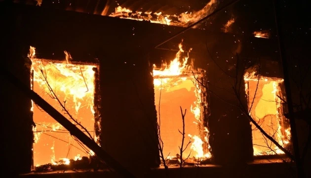Пожежі на Луганщині: до лікарень госпіталізували 14 осіб
