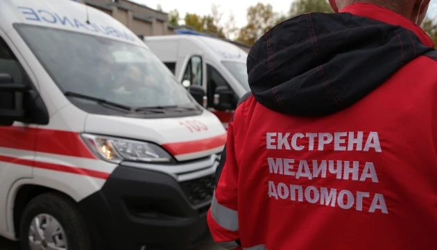На Донеччині безпілотник РФ влучив в авто з гуманітарною допомогою, двоє поранених