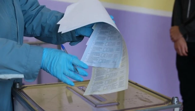 У Бердянську голову ДВК підозрюють у підробці підписів