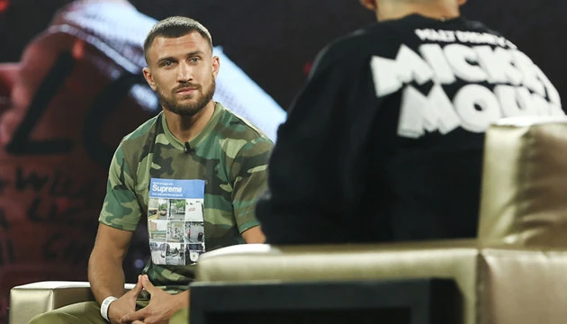Стало відомо, скільки Ломаченко отримає за бій із Лопесом