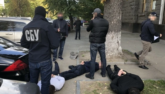 У Києві «посади» помічників депутатів «Слуги народу» продавали за $18 тисяч