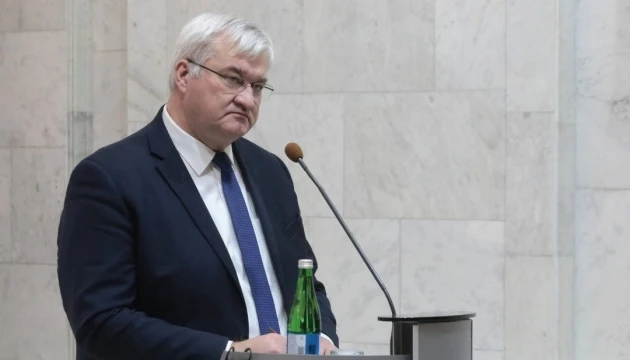 Сибіга заявив, що зараз - вирішальний момент у війні