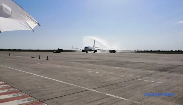 В Україні відкрився новий авіарейс Львів-Херсон