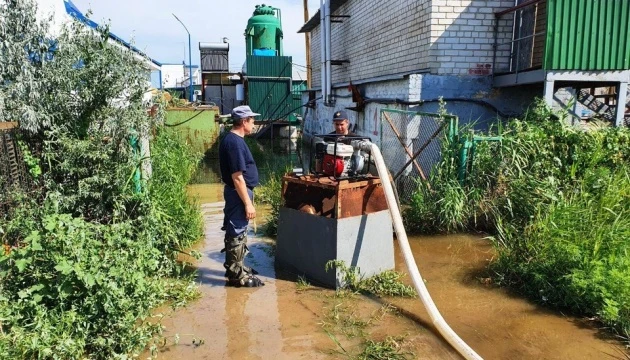 У курортній Кирилівці злива затопила 10 баз відпочинку