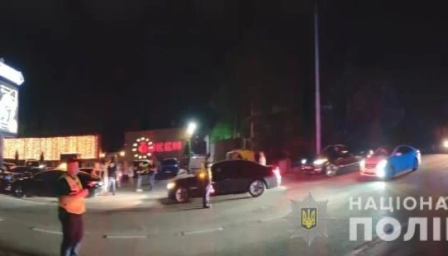 Під Києвом нічний клуб закрили через порушення карантину