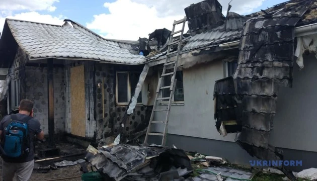 Посол ЄС в Україні стурбований пожежею в будинку Шабуніна