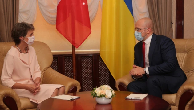 Шмигаль обговорив спільні економічні проєкти з президенткою Швейцарії
