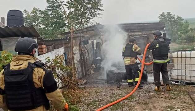 Нічні обстріли Корабельного району Херсона - у лікарню доставили ще одного пораненого