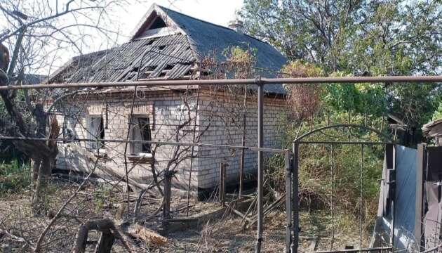 У Нікопольському районі внаслідок артобстрілу постраждали троє жінок