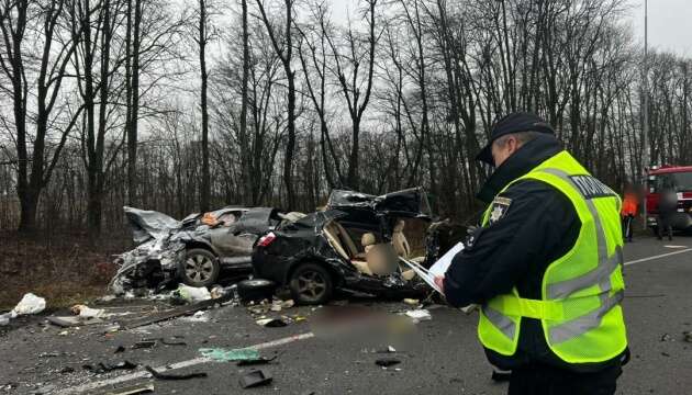 На Вінниччині зіткнулися автівки - четверо загиблих, двоє травмованих