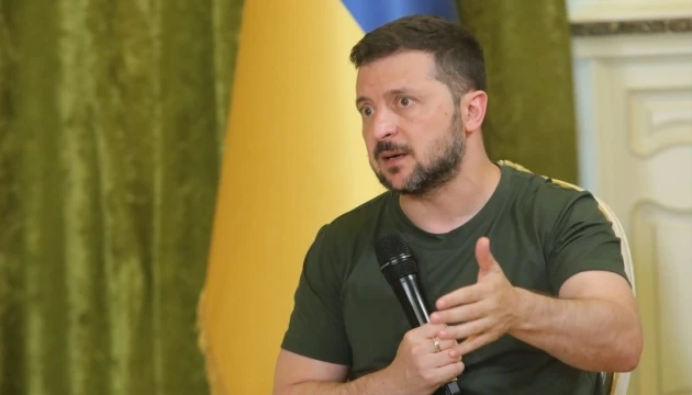 Зеленський: F-16 буде недостатньо, щоб протистояти повітряному флоту Росії