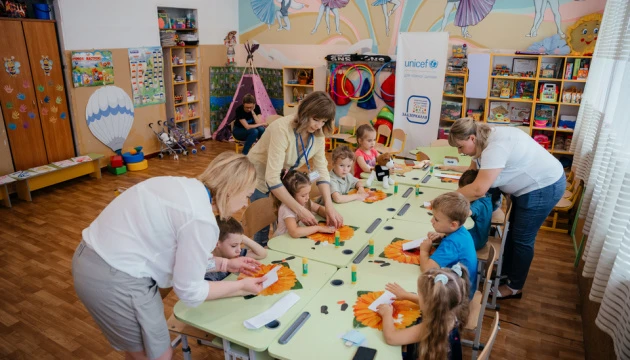 На Миколаївщині за підтримки ЮНІСЕФ відкрили понад 20 Центрів з підтримки розвитку дошкільнят