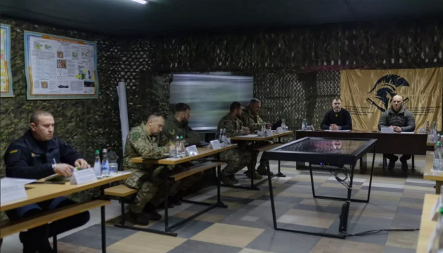 Клименко відвідав бійців на сході: Стрілецькі батальйони поліції інтегрують у бойові бригади Нацгвардії
