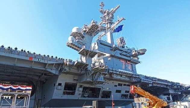 Авіаносець ВМС США прибув до Японії для постійного базування