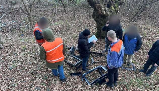 На Закарпатті переправники маскували ухилянтів під залізничників