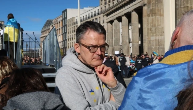 Німеччина досі не надає Україні достатньої підтримки - депутат Бундестагу