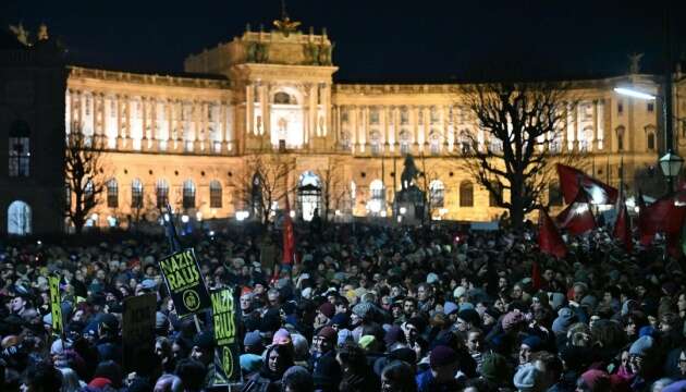 У столиці Австрії тисячі людей протестували проти приходу праворадикалів до влади