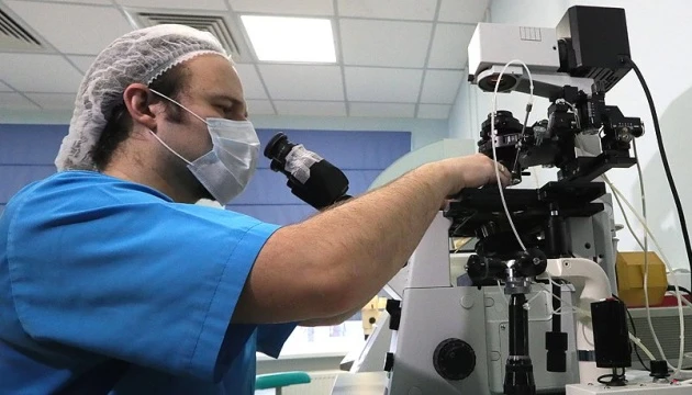 Штучний інтелект вперше розробив вакцину