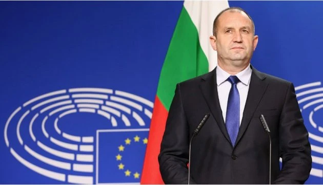 Президент Болгарії закликав уряд і генпрокурора піти у відставку