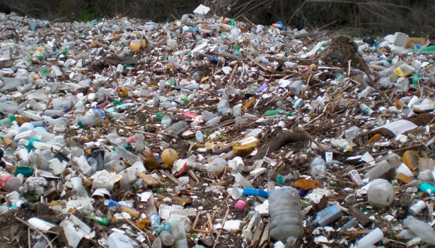 Львівське сміття досі звозять на звалища під Києвом
