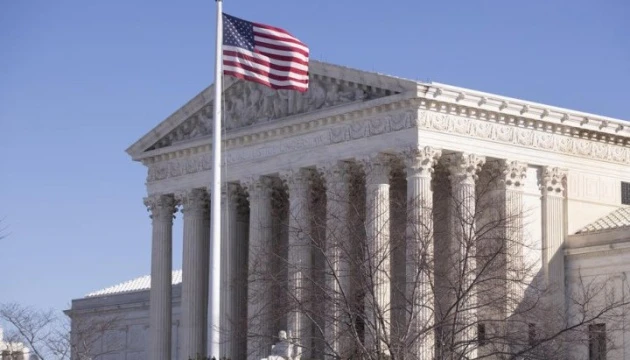 Верховний суд США почав розгляд указу Трампа щодо громадянства за народженням