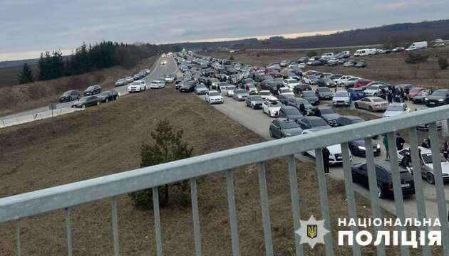 Поліція знайшла організаторів несанкціонованих перегонів поблизу Тернополя