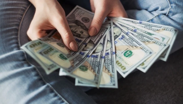 Жительці Тернопільщини, яка вимагала $5 тисяч за повернення тіла військового з ТОТ, оголосили підозру
