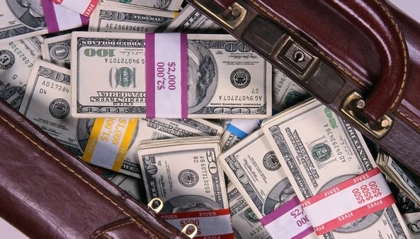 Касир київського банку привласнив $400 тисяч - прокуратура