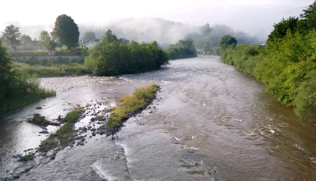 Рятувальники попереджають про підвищення рівня води у річках західних регіонів