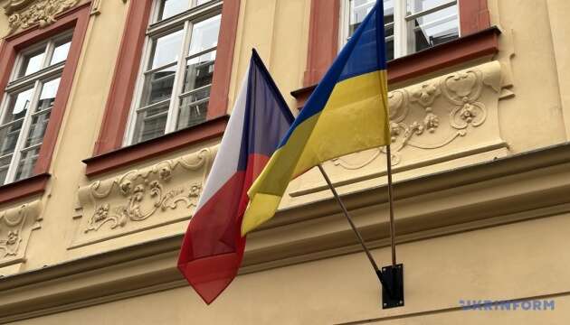 Чеські волонтери фіксують різке збільшення пожертв для України після розмови Зеленського і Трампа