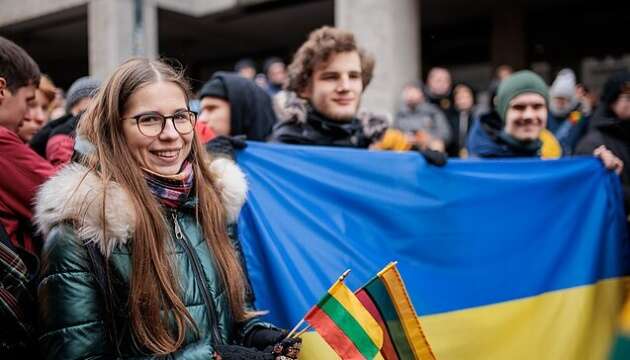 Найбільшими прихильниками розширення Євросоюзу є литовці