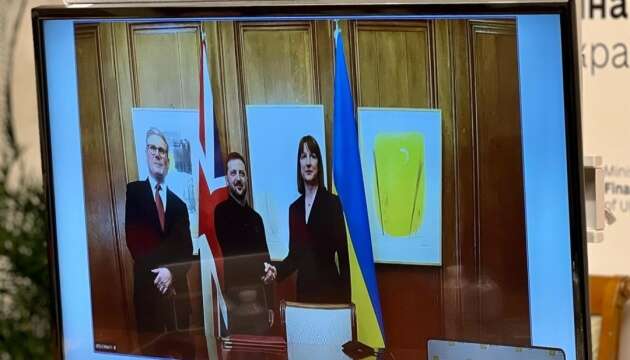 Україна та Британія підписали угоду про позику на £2,26 мільярда