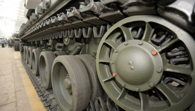 Україна нарощує виробництво зброї, але необхідна підтримка партнерів - експерт