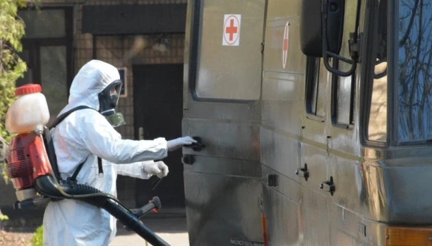 В українській армії за добу - 185 випадків коронавірусу