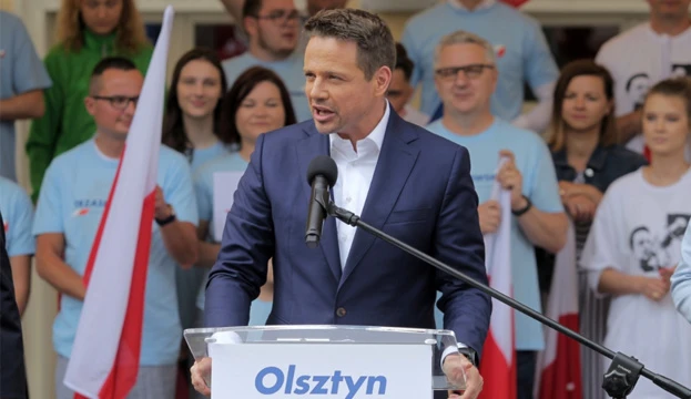 Суперник Дуди привітав його з переобранням президентом Польщі