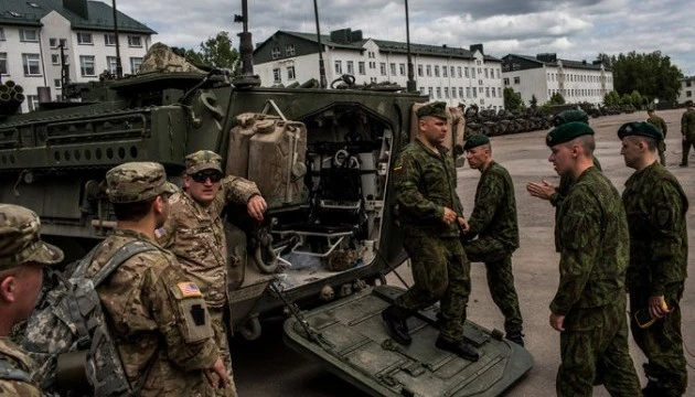 США провели секретні навчання в Німеччині через можливу ​​загрозу з боку РФ
