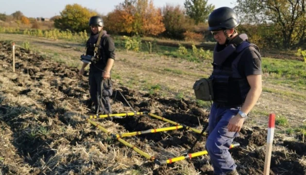 Сапери за минулу добу розмінували на Донбасі понад 7 га прифронтових територій – штаб