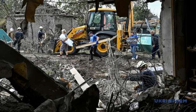 У Запоріжжі російські КАБи пошкодили сотню будинків - ворог атакує місто чотири дні поспіль