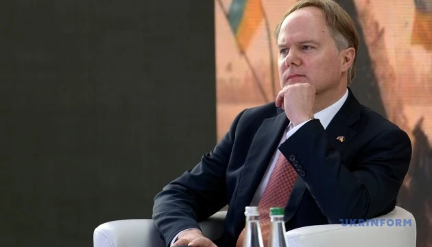 Після чергової атаки по Україні посол Британії закликав РФ негайно погодитися на припинення вогню