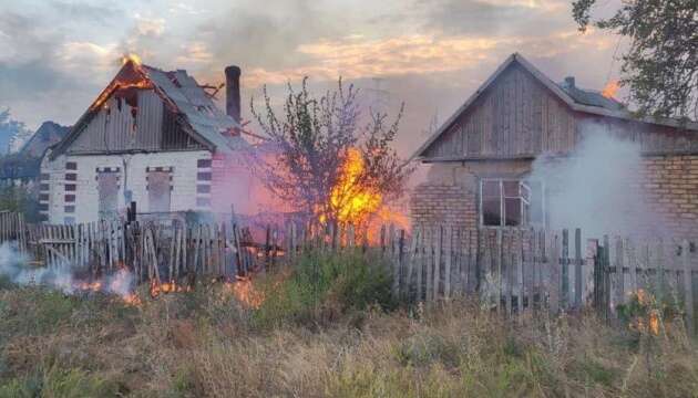 Загарбники з артилерії атакували дві громади у Нікопольському районі