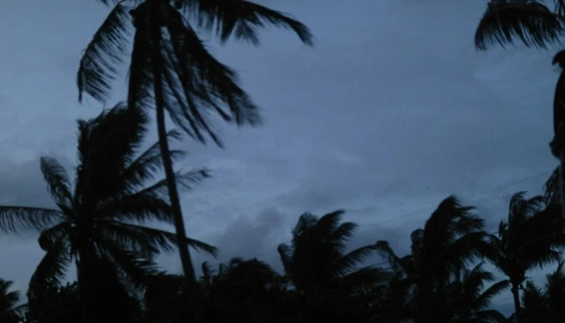 На Філіппіни насувається новий тайфун після того, як країна ще не оговталась від «Келмагі»