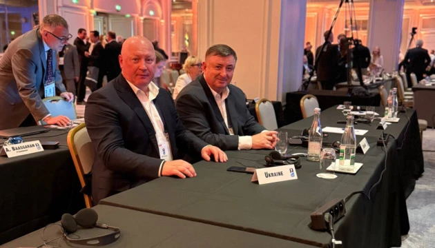 Делегація Федерації хокею України у піврічному конгресі IIHF