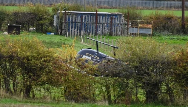 У Британії впав гелікоптер - загинула одна людина, троє поранені