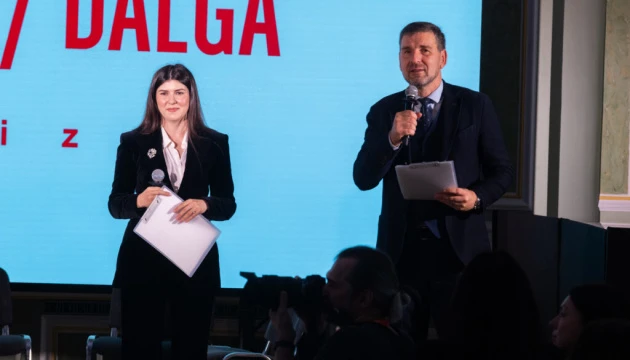 У Києві вперше вручили премію «Хвиля/Dalğa» за популяризацію української та кримськотатарської мов