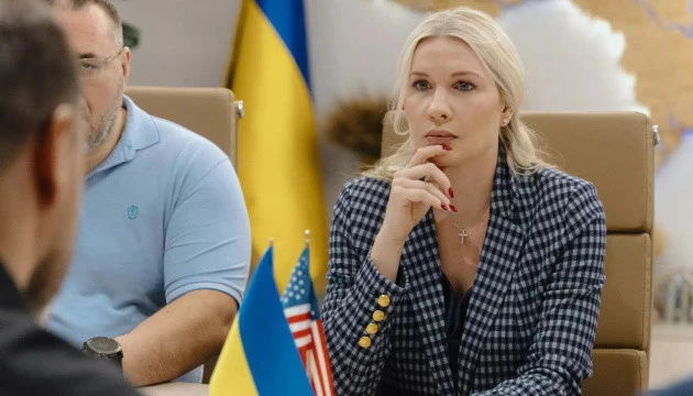 Українці своєю мужністю на передовій переконали Трампа у наявності «козирів» - донька Келлога